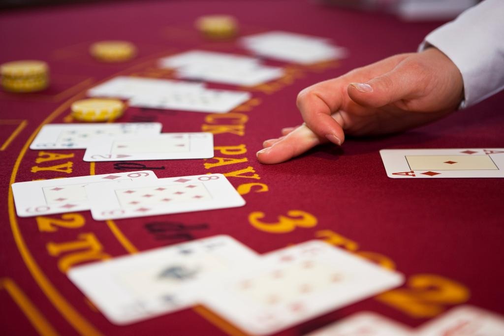 Double Up Blackjack Rules, Odds, and Best Strategies