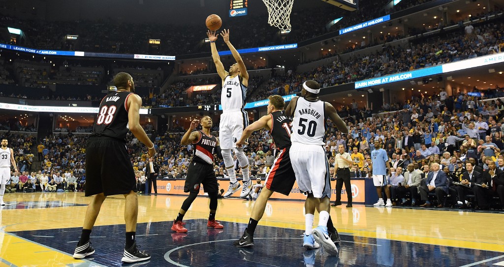 Courtney Lee of the Memphis Grizzlies jumps for a rebound. Check out our Grizzlies vs Trail Blazers betting preview