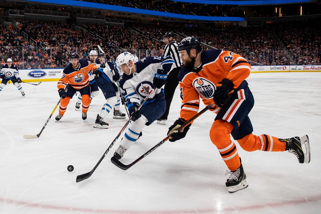 Jets vs Oilers Betting Preview, Online Hockey Betting
