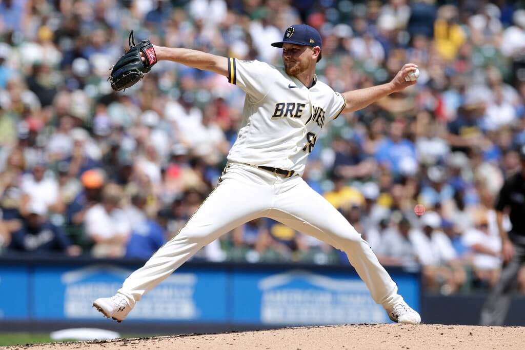 Eric Lauer of the Milwaukee Brewers throws a pitch in the second inning against the Kansas City Royals