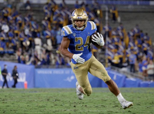 Let’s go with our college football betting teaser for Week 6, on image Zach Charbonnet #24 of the UCLA Bruins (Photo by Harry How / GETTY IMAGES NORTH AMERICA / Getty Images via AFP)