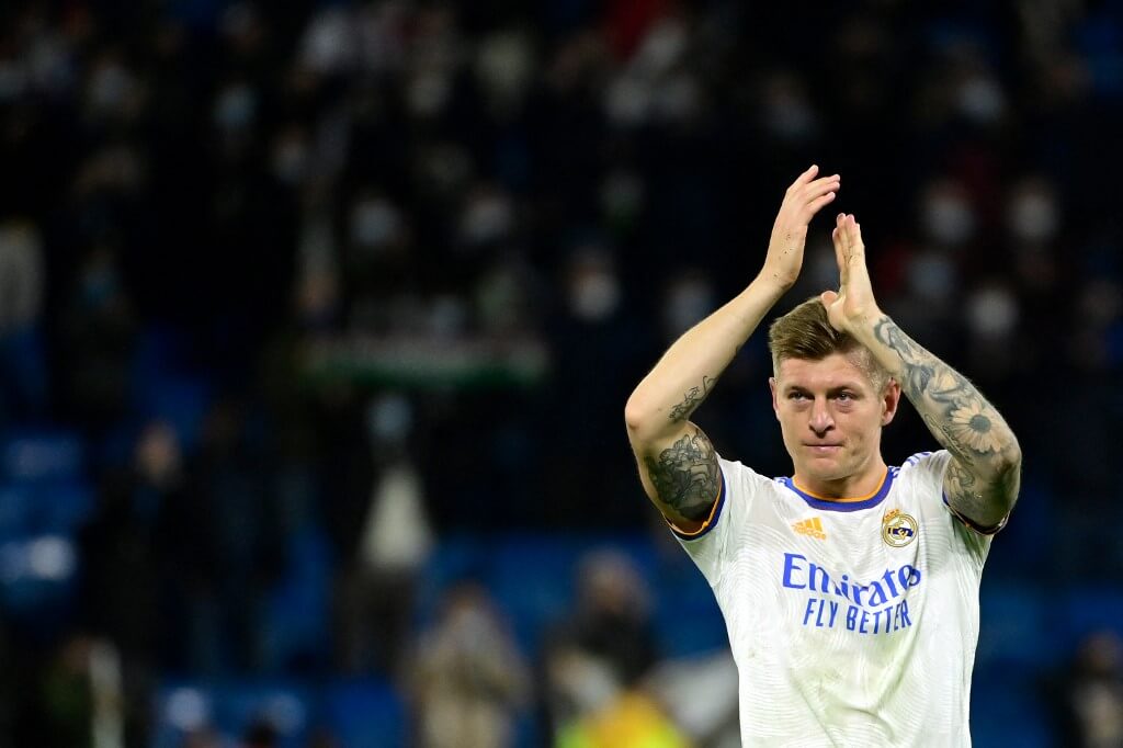 Toni Kroos waves La Liga Midseason