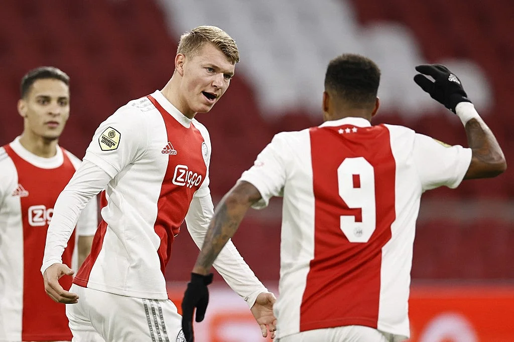 Ajax Facing Tough Competitors in Eredivisie Title Race