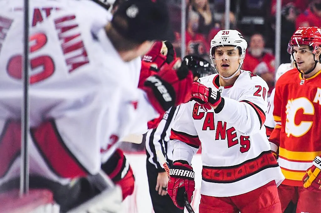 Blue Jackets vs Hurricanes Game Preview, Live Stream, Odds, Picks & Predictions