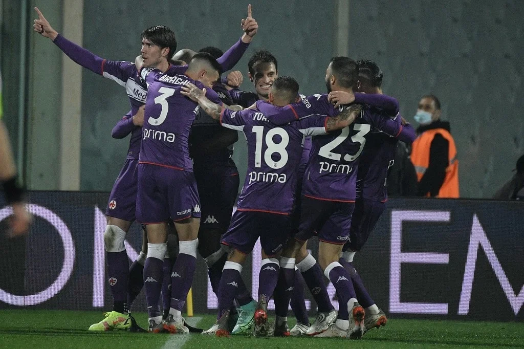Fiorentina closes on the European spots