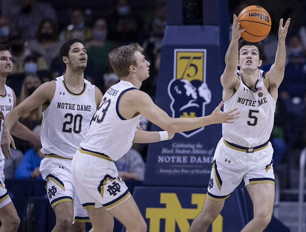 Notre Dame looks to take down another Blue Blood program at home