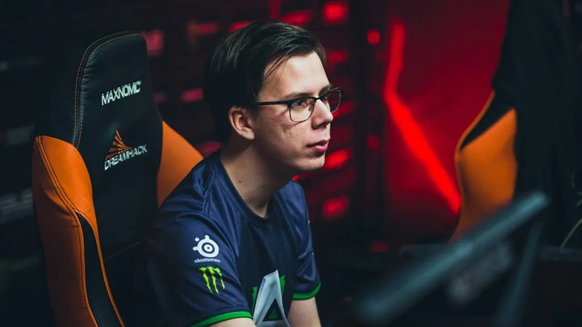 The Most Influential Dota 2 Roster Moves and Signings of All Time