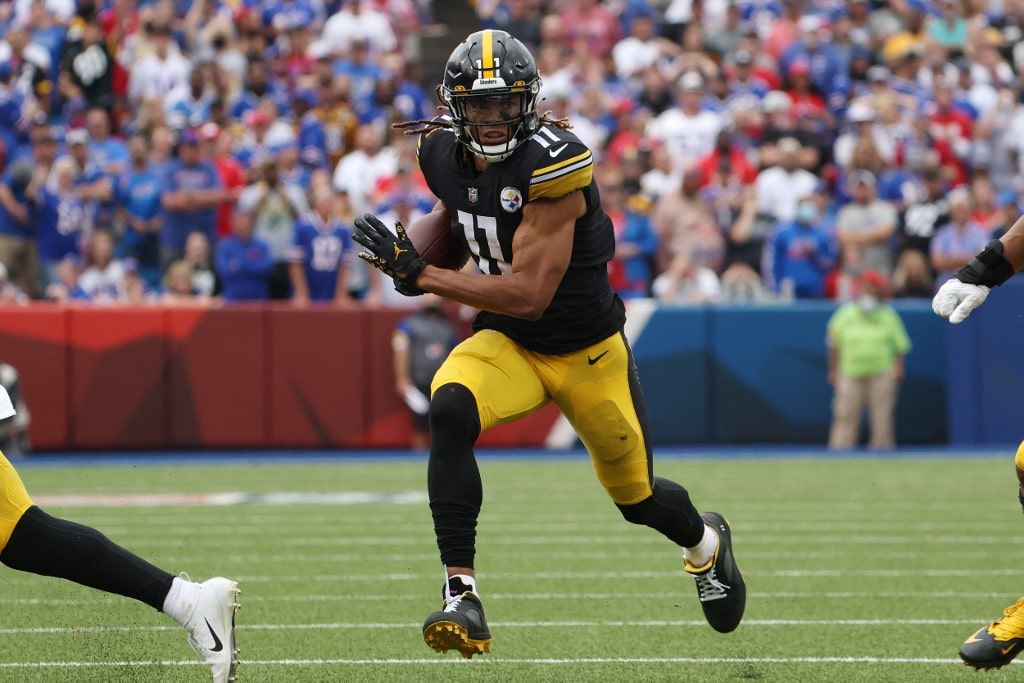 Chase Claypool #11 of the Pittsburgh Steelers runs with the ball after a reception during the third quarter