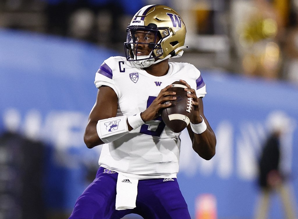 Pac-12 Rundown: UCLA, Oregon Clash in Top-10 Matchup