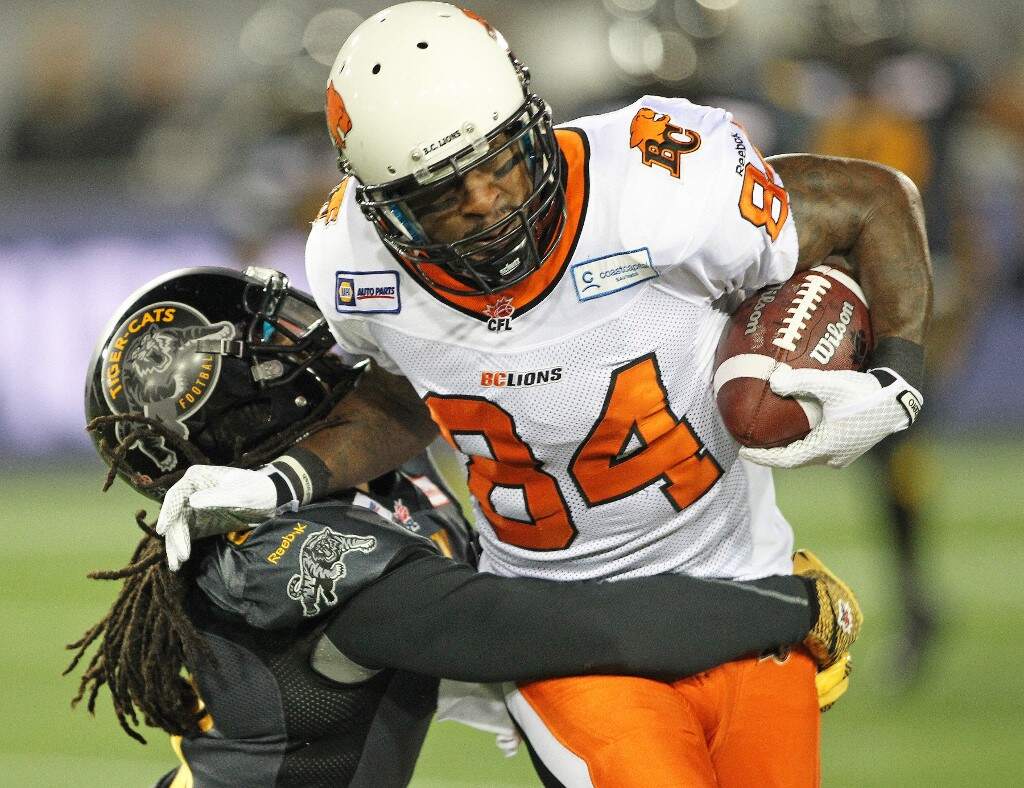 Emmanuel Arceneaux #84 of the BC Lions tries to break free