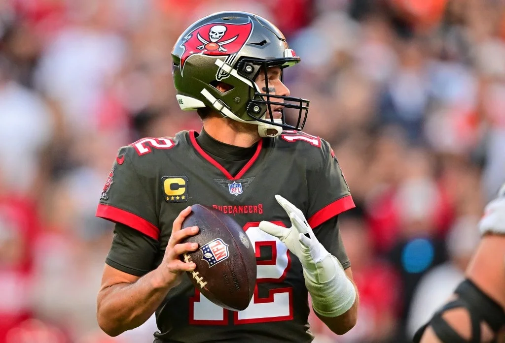 Bucs To Feast on What’s Left of Cardinals on Christmas Day