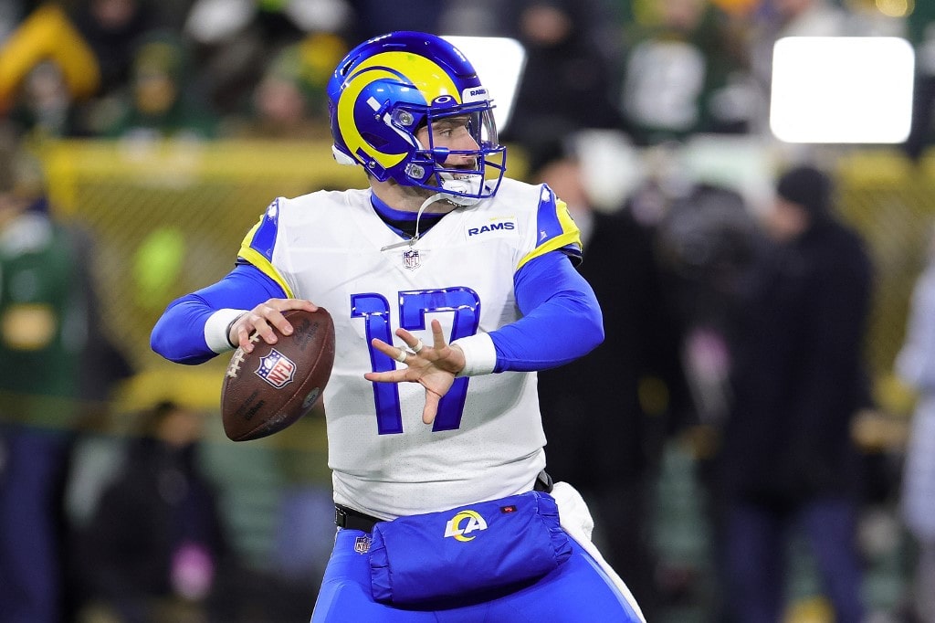 NFL Week 17 Best Over/Under Bets – Game-by-Game Predictions
