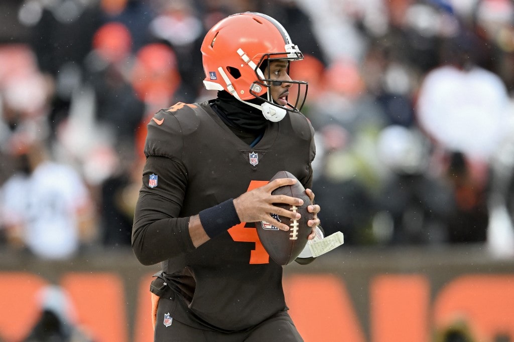 NFL Week 17 Best Over/Under Bets – Game-by-Game Predictions