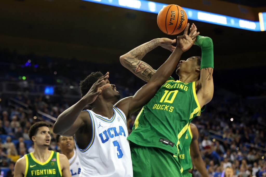 Oregon State vs Oregon Prediction, Stream, Odds, & Picks