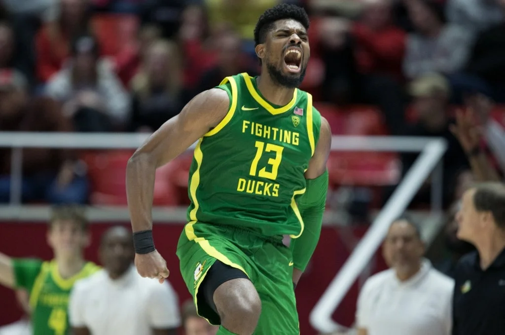Quicy Guerrier #13 of the Oregon Ducks