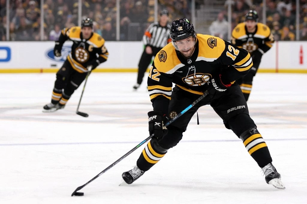 NHL Highs & Lows: Bruins, Hurricanes Setting Pace