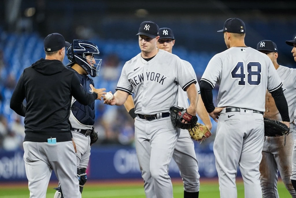 MLB First Look: Red Sox, Yankees Finally Meet in the Bronx