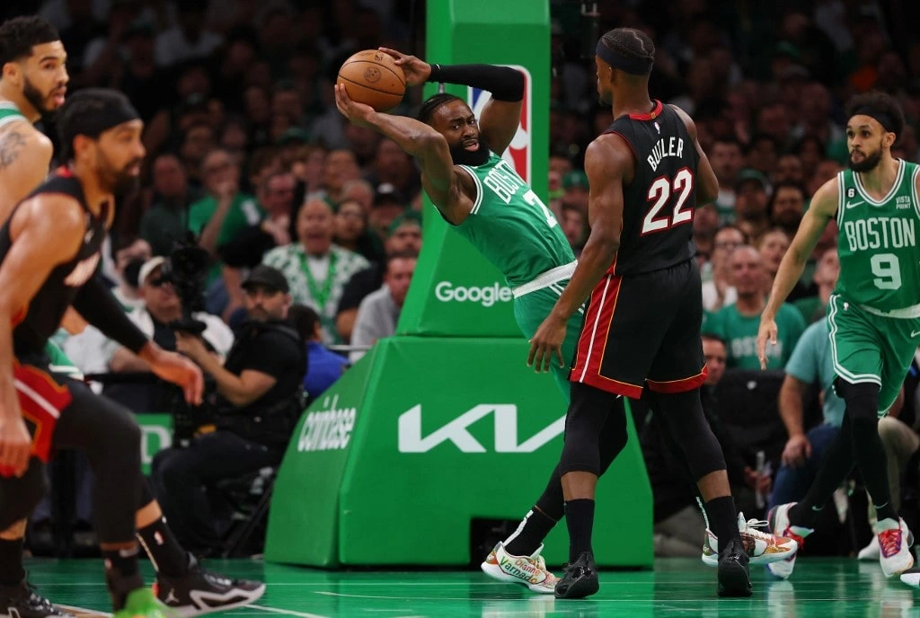NBA Offseason Weekly: Brown Signs Record-Breaking Contract - Who’s Next?
