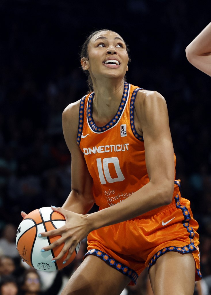 New York Is Favored To Close Out Connecticut in WNBA Semifinals