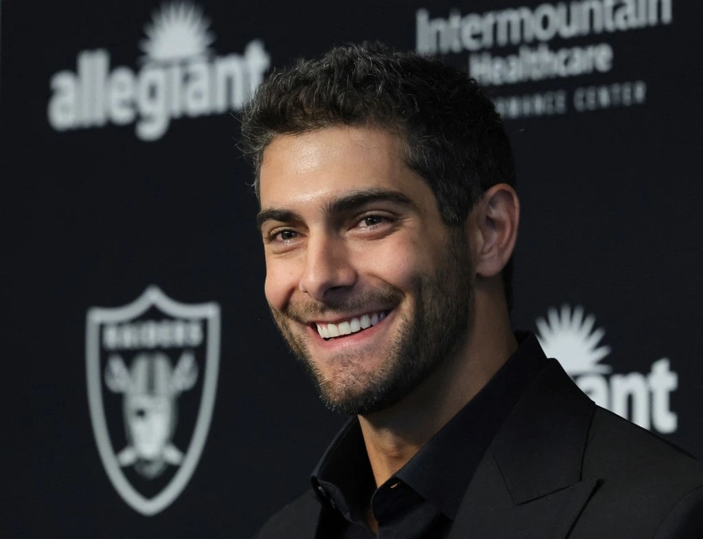 Our List Of The 5 Hottest NFL Quarterbacks On The Gridiron