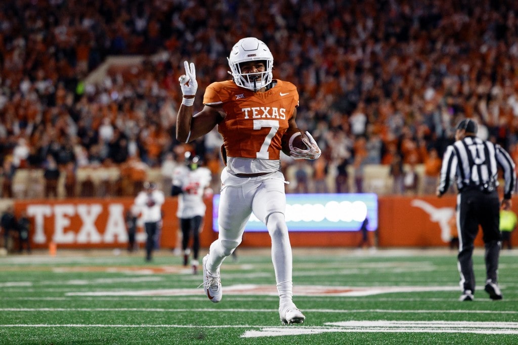 NCAA Picks Today: Bet Texas Over Oklahoma State in Big 12 Championship