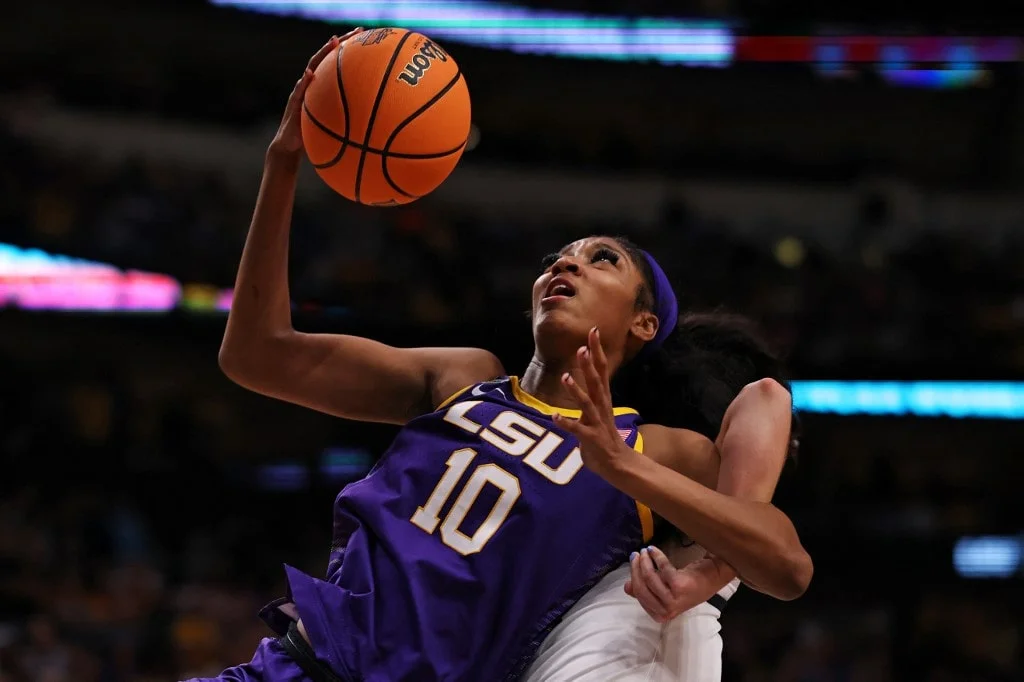 Odds to Win NCAAW Title: LSU, UConn Top Choices