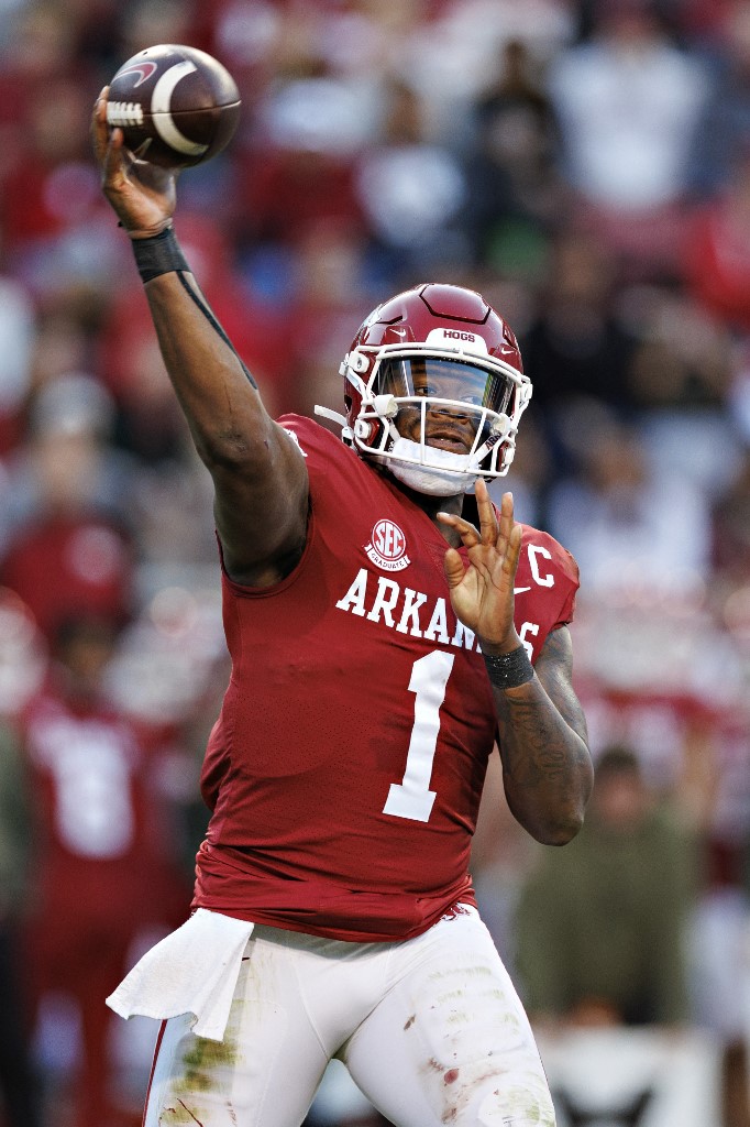 Arizona, Missouri Buck NCAAF Odds; Clemson, TCU Buckle Under Odds