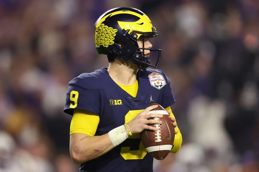 Heisman Trophy Stock Up, Stock Down:Pac-12 QBs Atop Odds