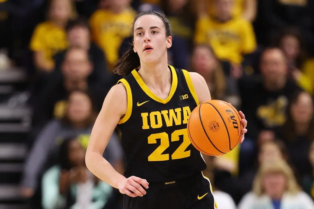 Caitlin Clark Continues to Make NCAAW History