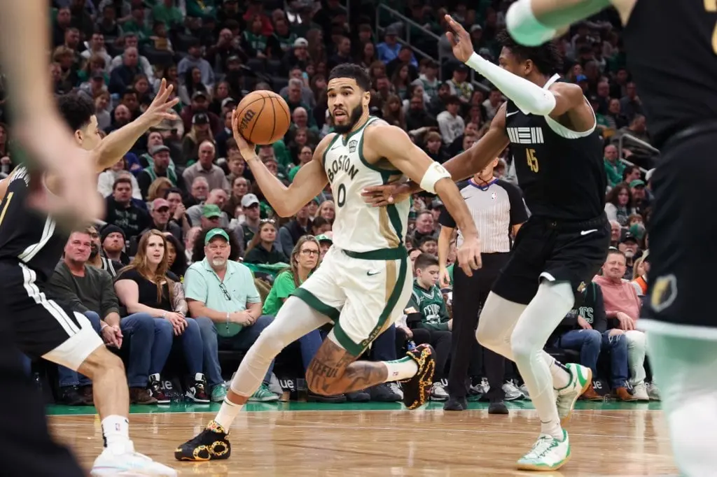 NBA East Top 5 Betting Report: Cavaliers Continue Charge, Bucks Tumble
