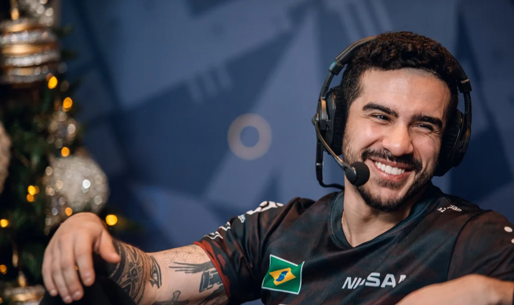 Coldzera agrees to join Red Canids