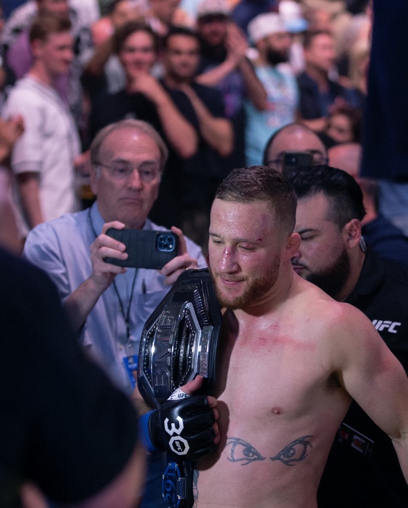 UFC Underdog Opportunity: Why Holloway Is a Must-Bet on Saturday