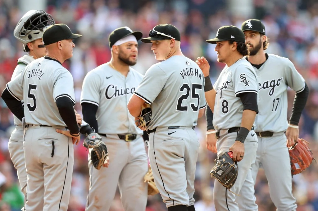 Raise the White (Sox) Flag! Is This the Worst Team in MLB History?