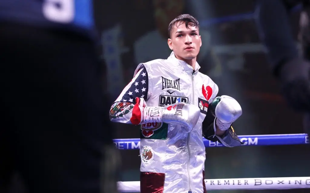 Figueroa, Magdaleno Go to War for Interim Featherweight Strap