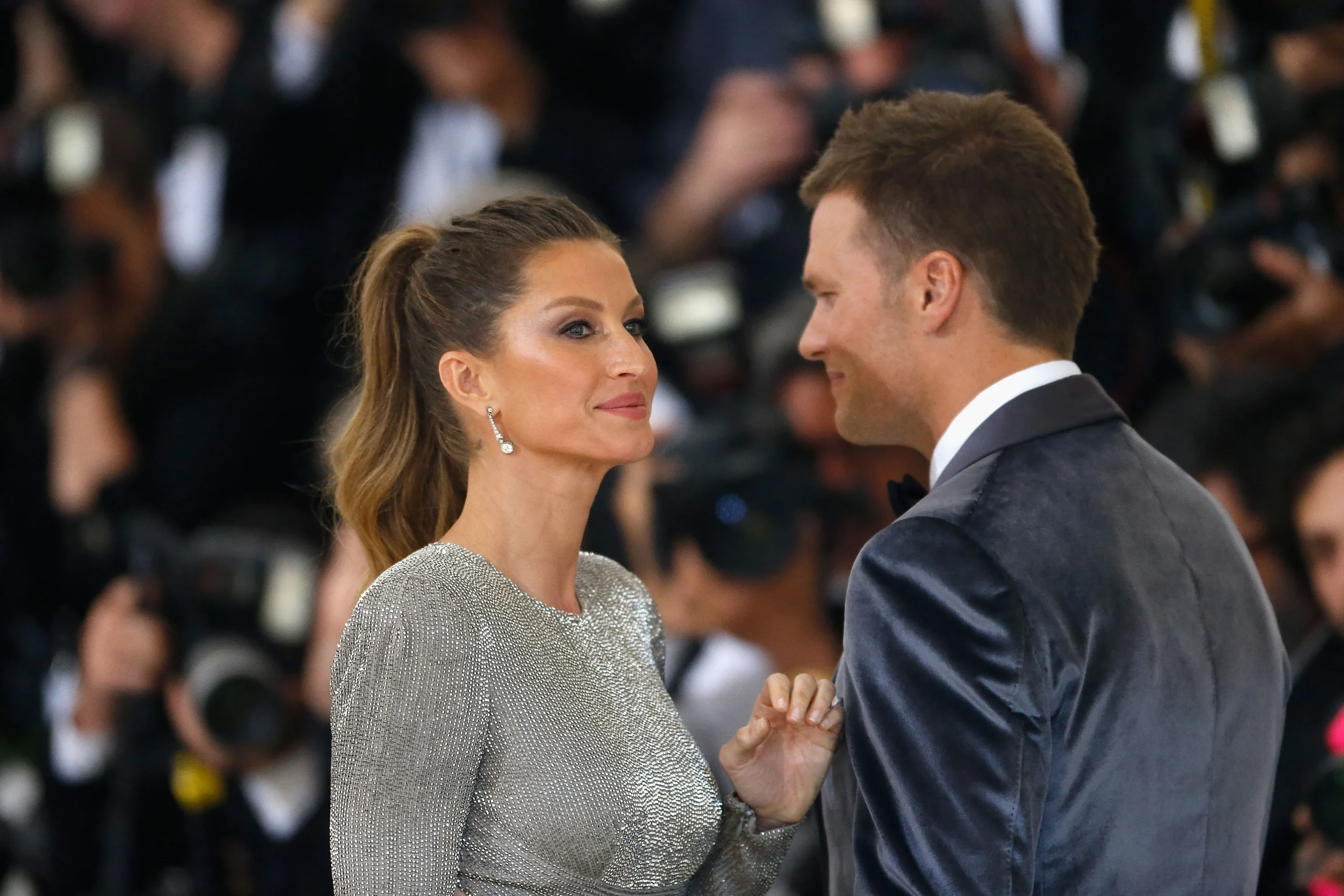 Gisele Bündchen Is Pissed About the Divorce Jokes at the Tom Brady Roast