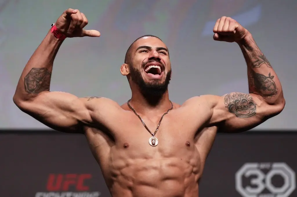 Lionheart's Last Stand? Betting on Smith vs. Petrino at UFC 301
