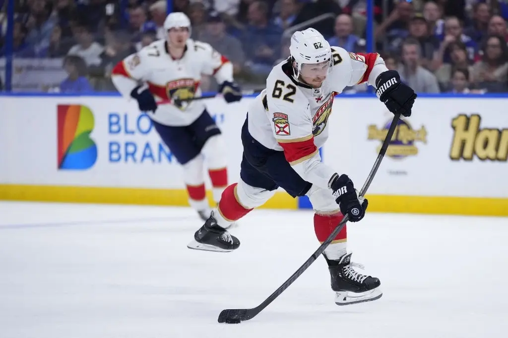 Panthers Go for Bruins’ Jugular in Game 5