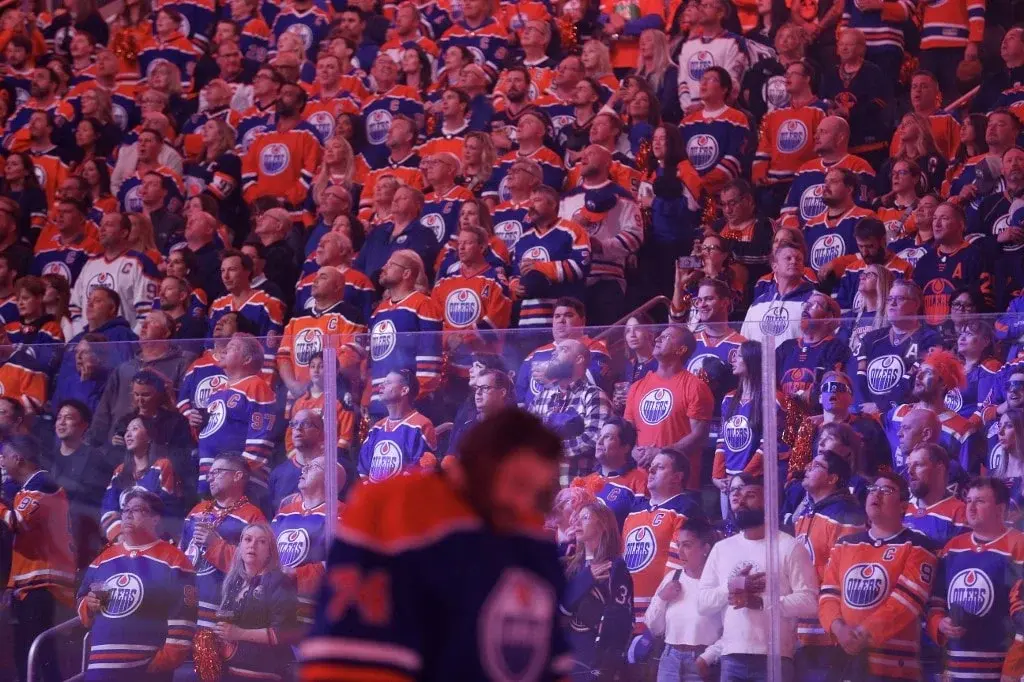 Oilers Fan Who Flashed Her Boobs During Game Receives An Interesting Job Offer