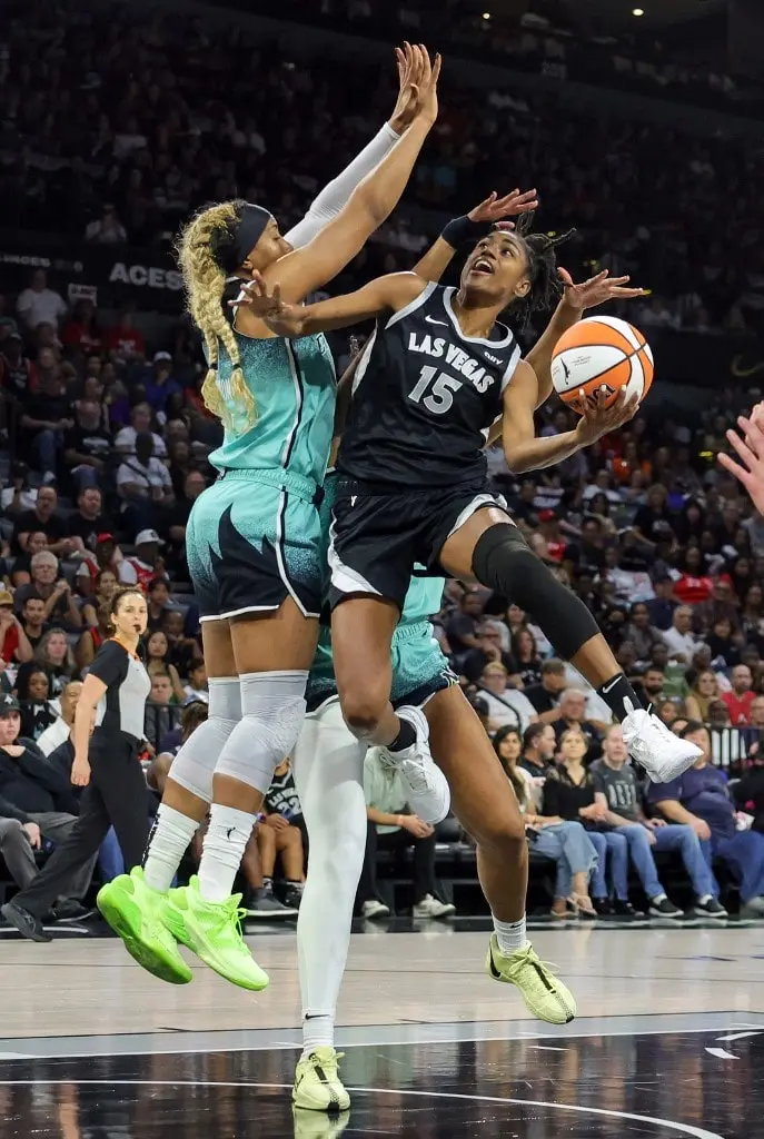 WNBA Parlay Picks 10/6 Liberty Try to Eliminate the Champs