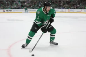 NHL Expert Picks and Parlays 11/7: Stankoven 1+ Assists (+150), Wild ML (-255) Top Our Best Bets