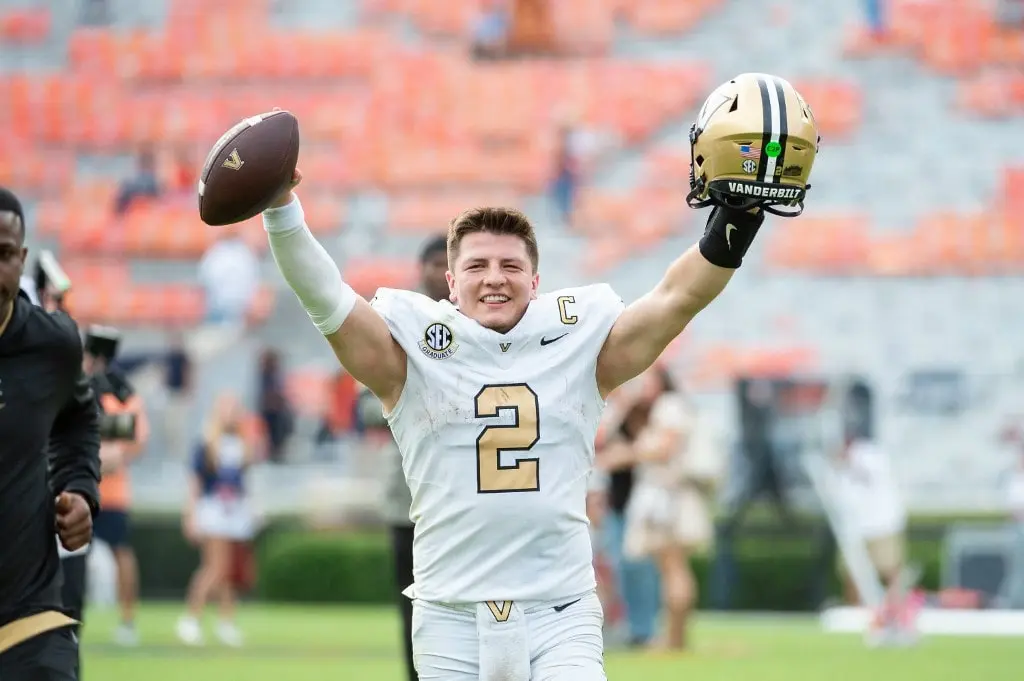 Vanderbilt vs LSU NCAAF Picks: Take Tigers to Cover & Go Under 11/23