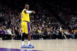 Lakers’ LeBron James Breaks NBA Record for Career Minutes