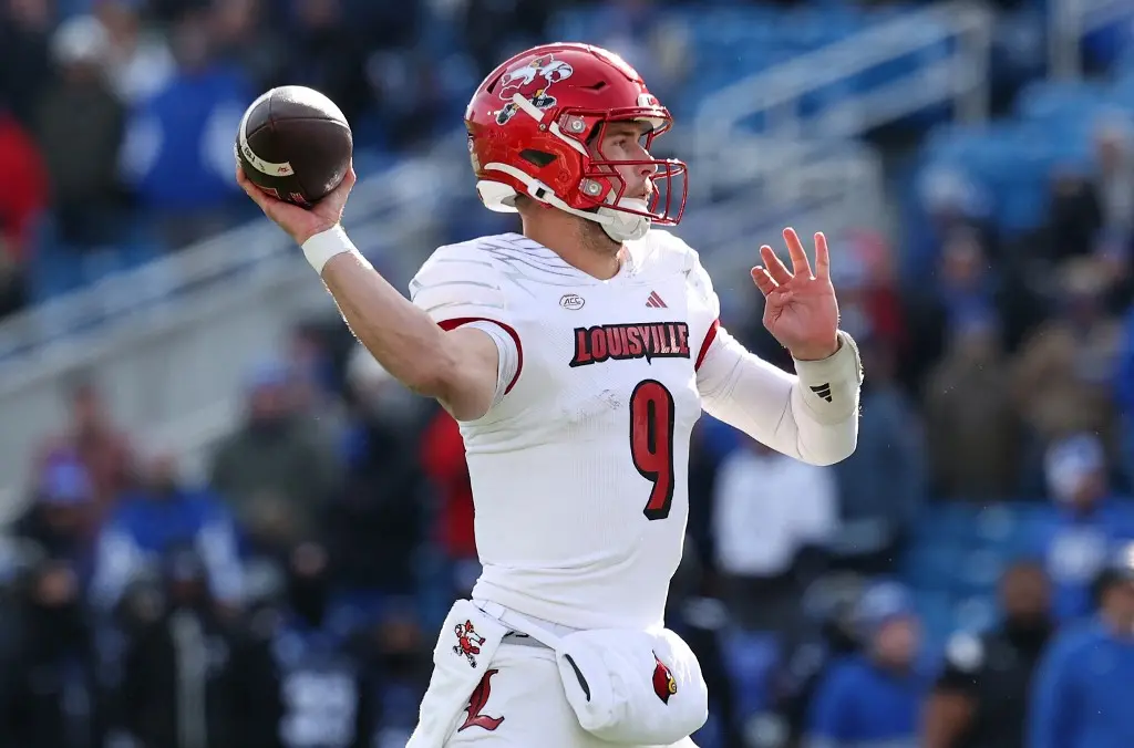 Louisville vs Washington Picks: Bet Huskies ATS on December 31
