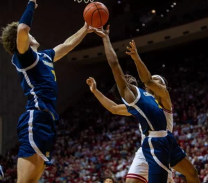 Chattanooga vs Loyola Chicago Same Game Parlay Picks for NIT Semifinals April 1