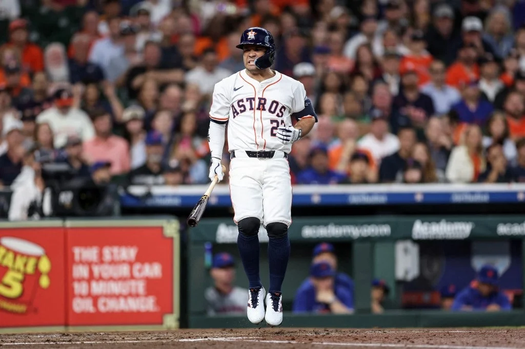 Shortest Baseball Player in MLB History and Their Impact