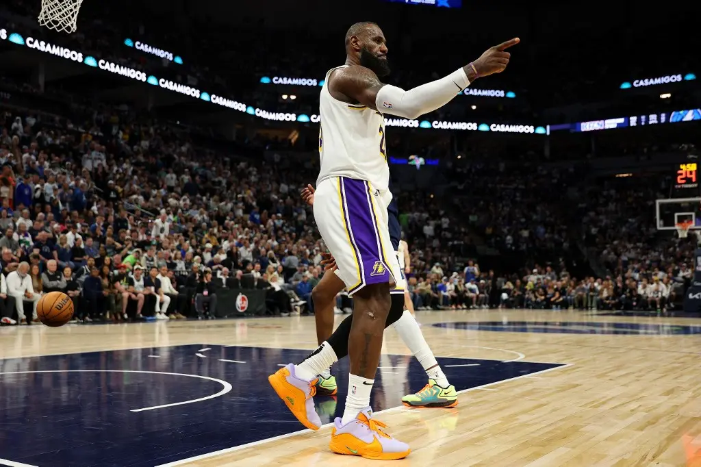 Timberwolves vs Lakers Prediction, Picks and Odds for NBA Playoffs Game 5: Bet LA (-235) Survives