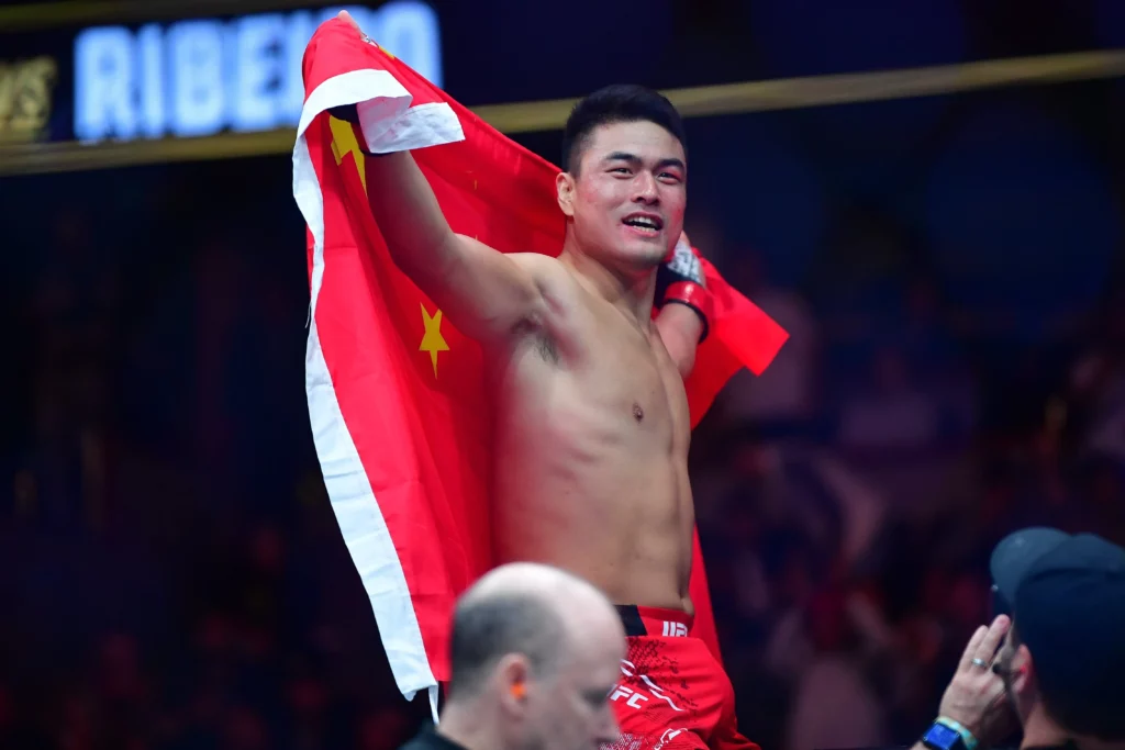 UFC Kansas City Perfect Prop Picks for April 26: Bet on Smith vs Zhang and Elder vs Young