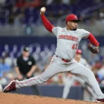 Reds Deal Former All-Star Closer Alexis Díaz to Dodgers
