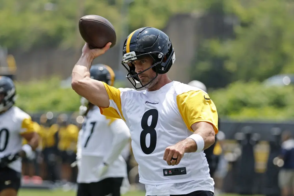 Could Aaron Rodgers Be the Key to the Steelers’ Seventh Ring?