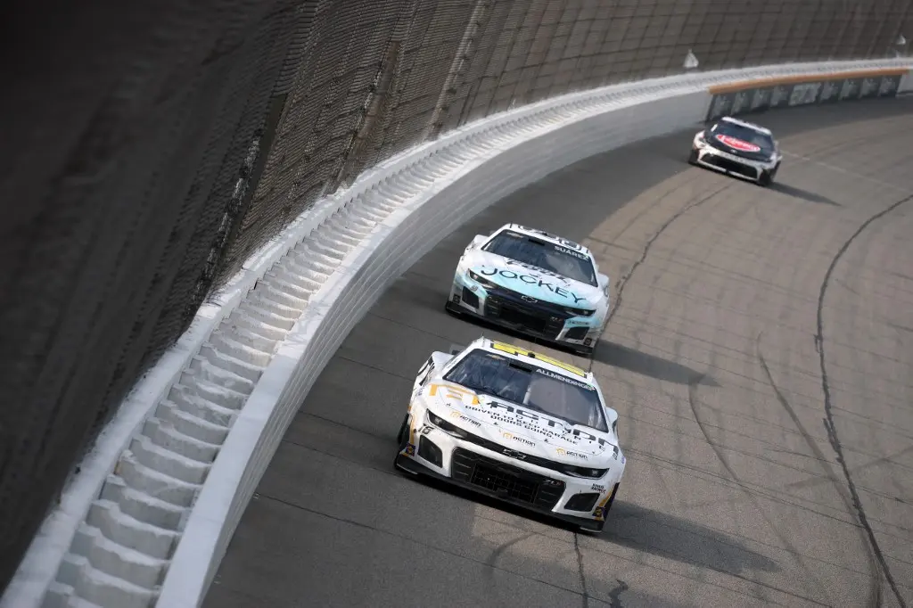 Viva Mexico 250 Prediction, Picks and NASCAR Prop Bets, 6/15: Ride Allmendinger (+1100)